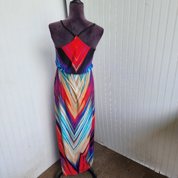 Alloy Apparel Maxi Long Dress Red Blue Sleeveless Geometric Stretch Strap Sz M - Picture 6 of 13